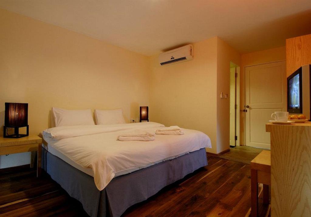 Jerung Hotel Khao Lak Værelse billede