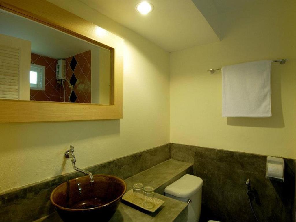 Jerung Hotel Khao Lak Værelse billede